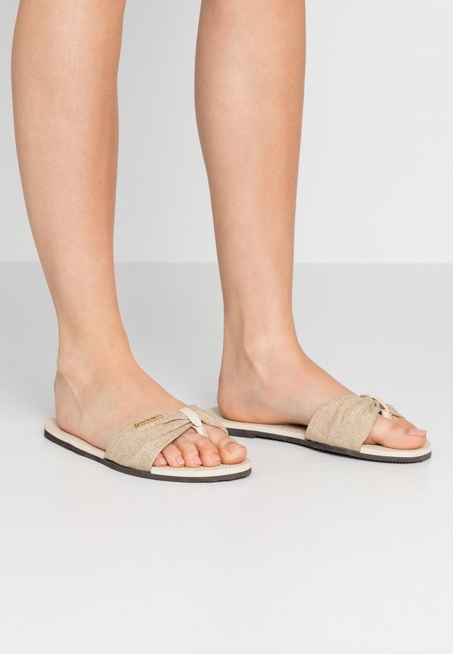 YOU TROPEZ - Muiltjes - beige