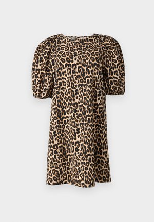 Sukienka w print z lamparta z bufiastymi rękawami, zaprojektowana w beżowo-czarnym kolorze. Posiada kwadratowy dekolt i gładką teksturę materiału.