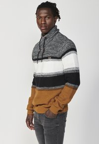 Koroshi Vesta - ocre   ochre