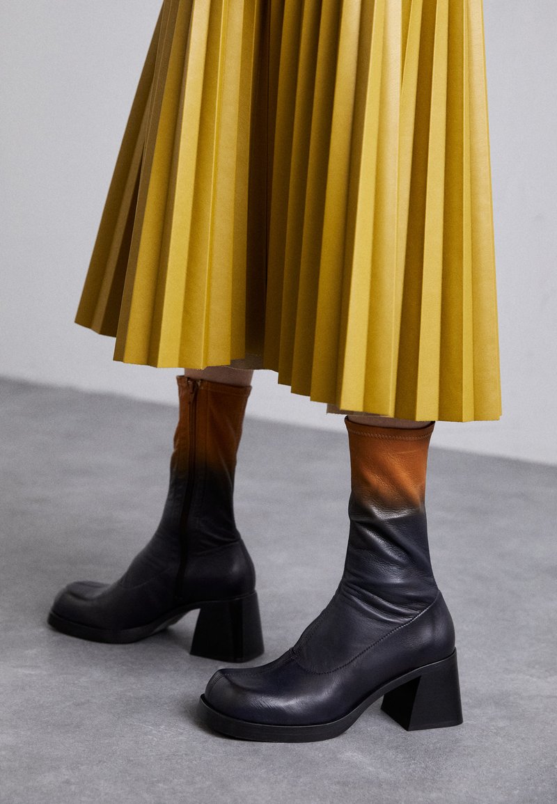 MIISTA ELKE DEGRADE - Zābaki ar platformu - hispania