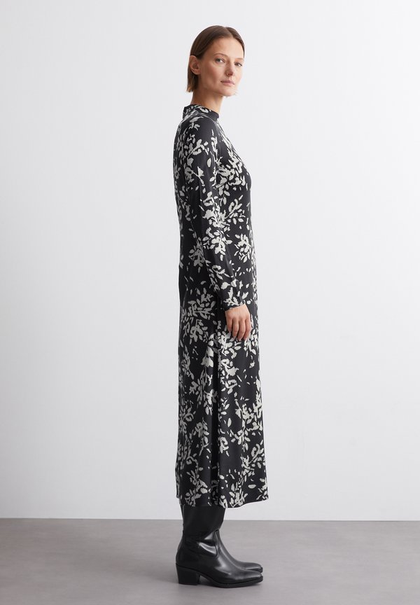 LONG SLEEVE, STAND-UP  - Day dress4