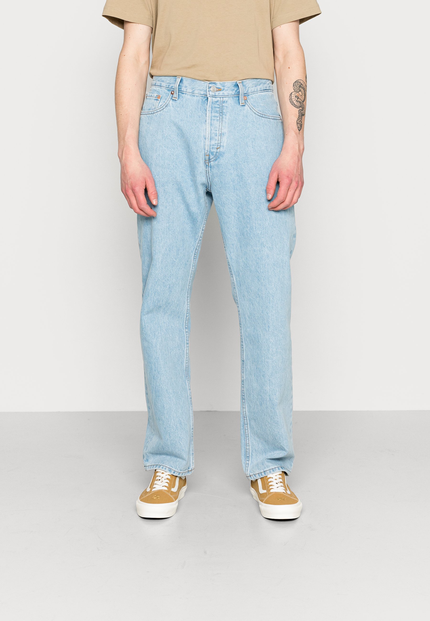 Weekday SPACE RELAXED STRAIGHT 