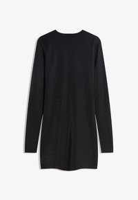 Musta pitkähihaisuus mekko, jossa on hieman kimallusta, pyöreä pääntie ja suora leikkaus, esitetty tasaisena valkoista taustaa vasten.