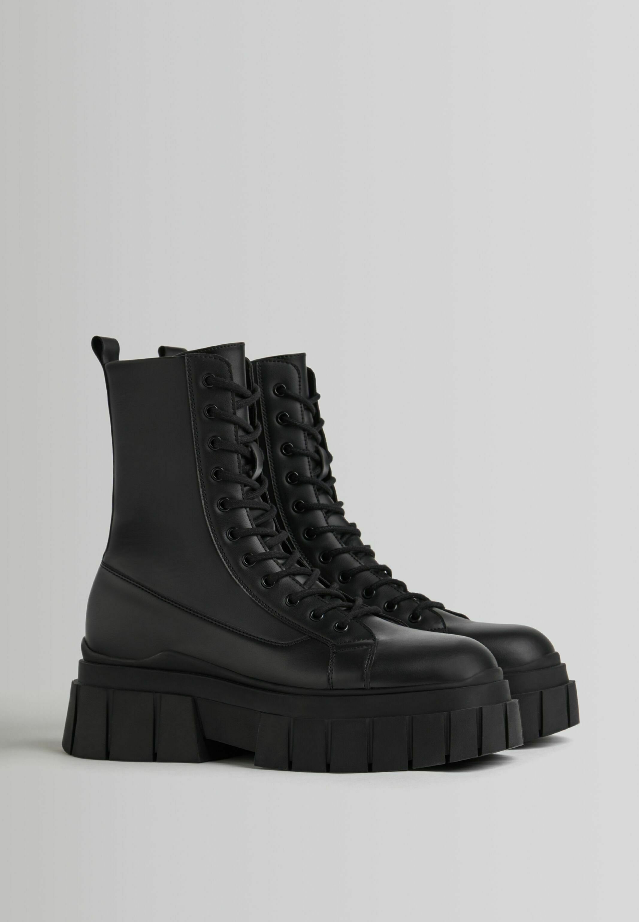Bershka Stivaletti con plateau - black/nero - Zalando.it
