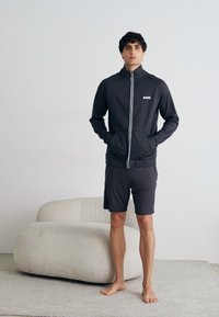 Thumbnail Image 2