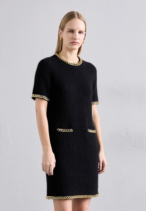 CHAIN DRESS - Strickkleid