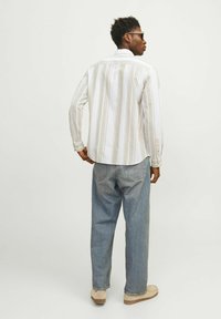 Jack & Jones JJESUMMER LINEN MIX SHIRT - Hemd - white