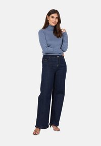 Soyaconcept Flared Jeans - raw blue denim