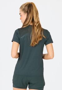 Endurance T-shirt till träning - 1209 magical forest