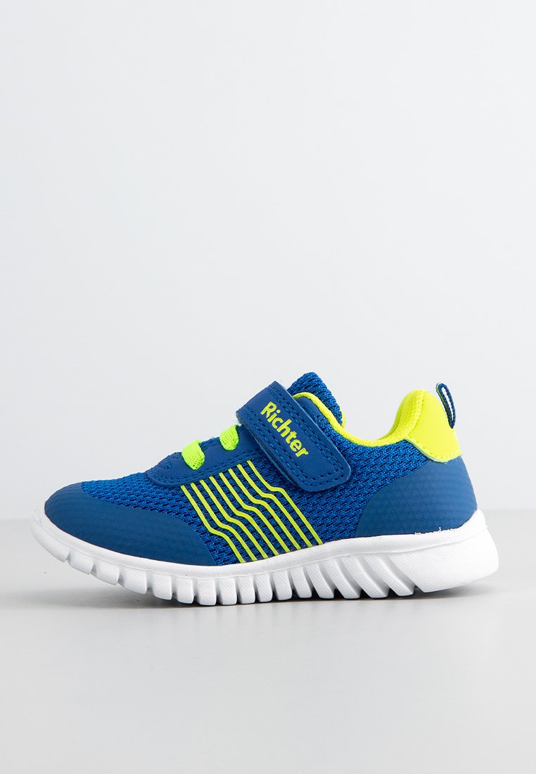 Sneakers low