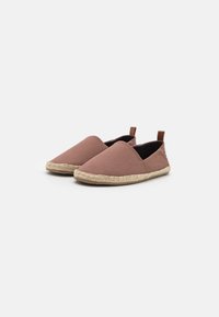 Pier One Espadrilles - brown