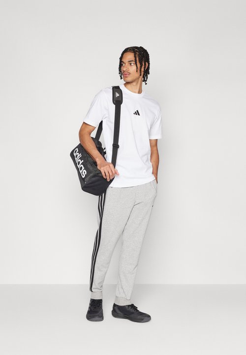 adidas Essentials Small Logo Single Jersey T-Shirt White/Black — foto 2