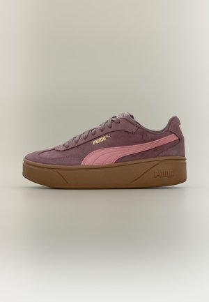 Puma, CLUB II ERA PLATFORM - Matalavartiset tennarit - rich cocoa/dusky rosewood