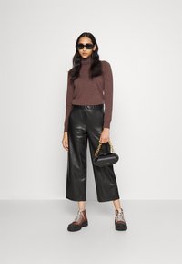 Repeat Camisola - wood