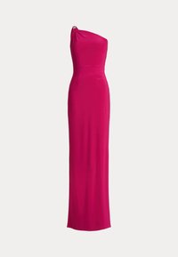 Yksi olkapää fuksia mekko, jossa on muotoon ommeltu siluetti, sileä rakenne ja koristeellinen metallinen yksityiskohta olkapäässä. Lattiapituinen malli.