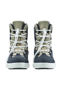 Hoge sneakers met een marineblauwe suède en beige gaas bovenkant. Voorzien van witte veters, rubberen zool en een unieke toggle-sluiting.