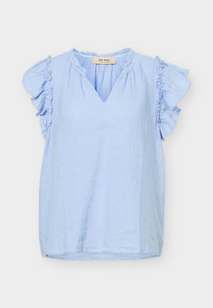 Vaaleansininen lyhythihainen pusero, jossa on röyhelöhihat, V-aukko ja kevyt kangas, merkiltä Mos Mosh.