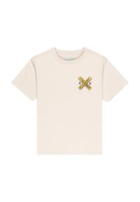 Camiseta de manga corta beige con un pequeño gráfico de una señal de ferrocarril en amarillo y negro y las palabras "¡RECUERDA! ELEMENTO TIEMPO" en el pecho.