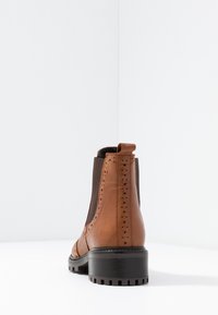 KIOMI Snowboots  - cognac