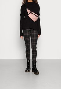 ONLY Strickpullover - black