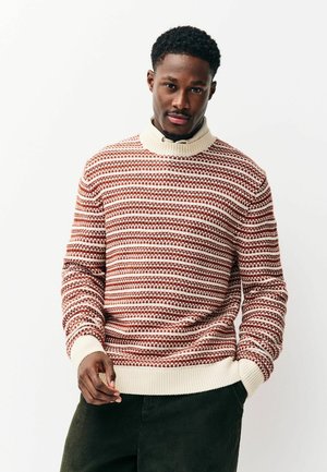 REGULAR FIT - REGULAR FIT STRIPED CREW NECK - Strickpullover - rust brown