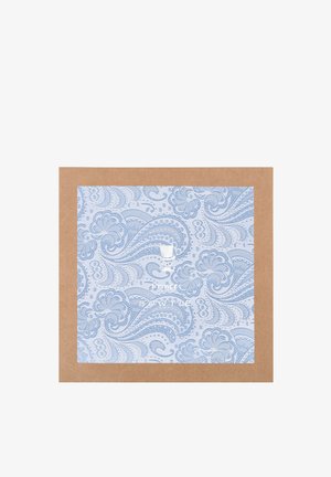 Blaues Paisleymuster auf weißem Hintergrund, in einer quadratischen Pappschachtel. Der Text lautet "Prince Bowtie" in weißer Schrift.