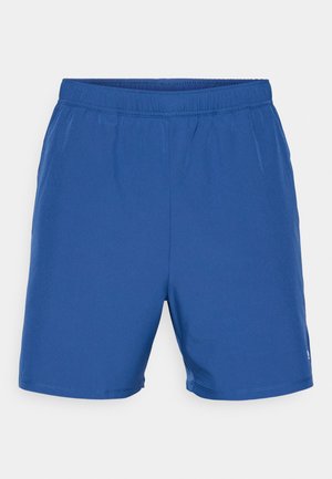 Pantalones cortos deportivos azules hechos de tela ligera. Presentan una cinturilla elástica y un diseño simple y suave sin patrones ni acentos visibles.