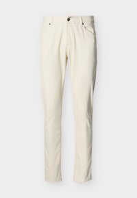 Παντελόνι σε εφαρμοστή γραμμή, εκρού χρώματος, με κουμπί στο μπροστινό μέρος, φερμουάρ και σχέδιο με πέντε τσέπες σε απλό φόντο.