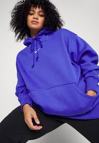 Nike Sportswear HOODIE - Sweatshirt com capuz - lapis/blackened blue