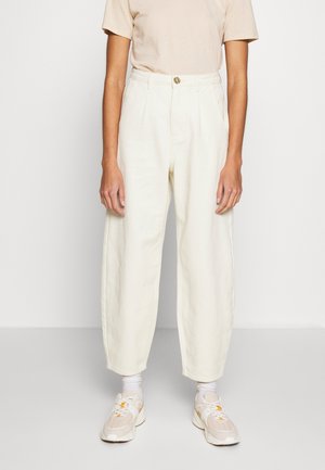 Missguided Jean boyfriend - beige