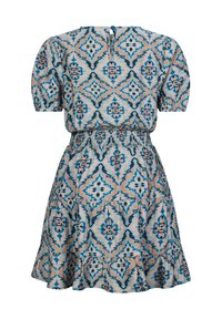 Kurzärmliges Kleid mit einem geometrischen Muster in Blau, Koralle und Creme, mit gerafftem Bund, schwingendem Rock und einer Schlüsselaugenöffnung hinten.