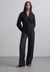 Baum und Pferdgarten NIDA - Pantalon classique - black