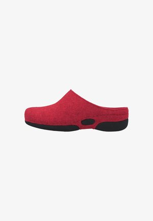 Pantofole rosse slip-on con tomaia in tessuto morbido e suola nera, progettate per il comfort interno e una facile calzata.