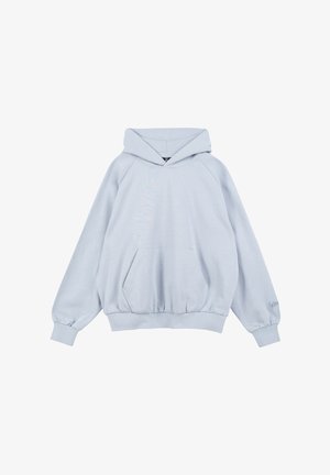 Jasnoniebieska bluza z kapturem, długimi rękawami, przednią kieszenią kangurką oraz ściągaczami przy rękawach i u dołu.