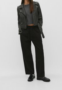 Stradivarius Broek - black