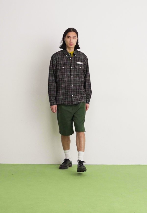 RUNAWAY MILLETT - Shirt4