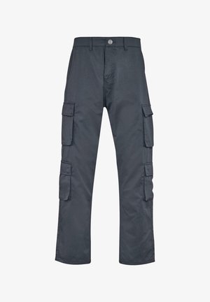 Donkergrijze cargobroek met een rechte pasvorm, uitgerust met meerdere zijzakken en een sluiting met een knoop aan de voorkant. Gemaakt van stevige stof.