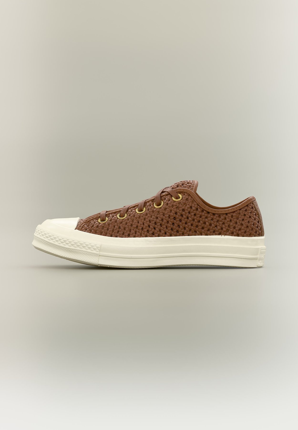 CHUCK 70