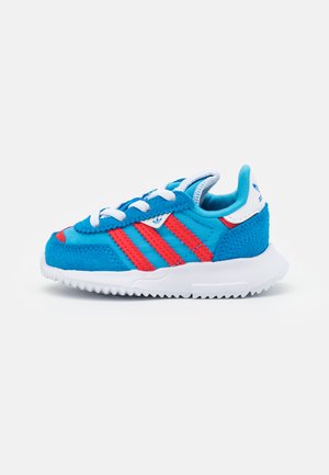 RETROPY F2 UNISEX - Baskets basses - sky rush/vivid red/blue rush