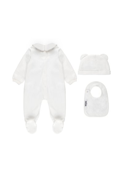 Witte rompertje voor baby's met een kraag, bijpassend mutsje met berenoren, en een slabbetje. Zachte stof, drukknopen aan de voorkant, inclusief voetjes.