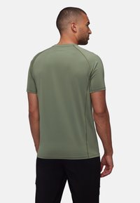 Mammut SELUN LOGO - T-shirt till träning - marsh