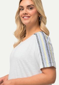 Ulla Popken Blusa