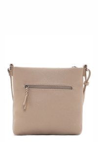 Borsa a tracolla in pelle beige con finitura testurizzata, dotata di una tasca frontale con zip e un tirante intrecciato, oltre a una tracolla regolabile.