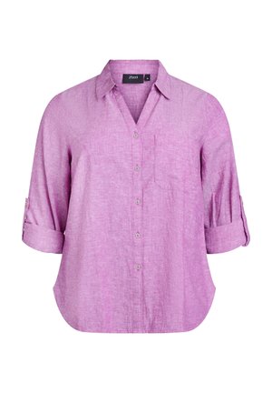 Chemise boutonnée rose clair en tissu texturé, avec un col, des manches retroussables et une poche poitrine. Ourlet arrondi.