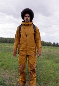 Klättermusen BRAGE JACKET - Jachetă schi - mustard