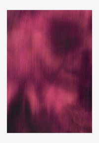 Ei valittu, fuchsia blur