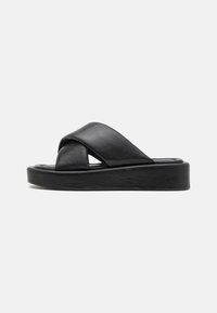 Slippers - black
