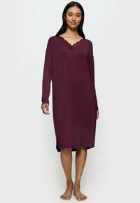 Triumph TIMELESS SENSUALITY - Camicia da notte - deep burgundy