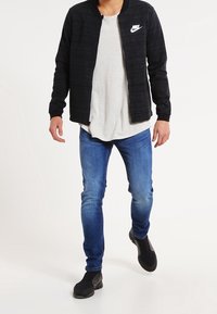 Nike Sportswear Tröja med dragkedja - black