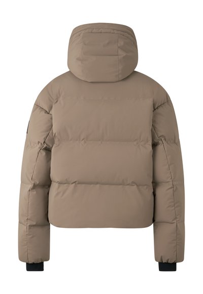 Beżowa puchowa kurtka z kapturem, z pikowanym wzorem, elastycznymi mankietami i krótkim krojem. Gładka faktura tkaniny, minimalne zdobienia.